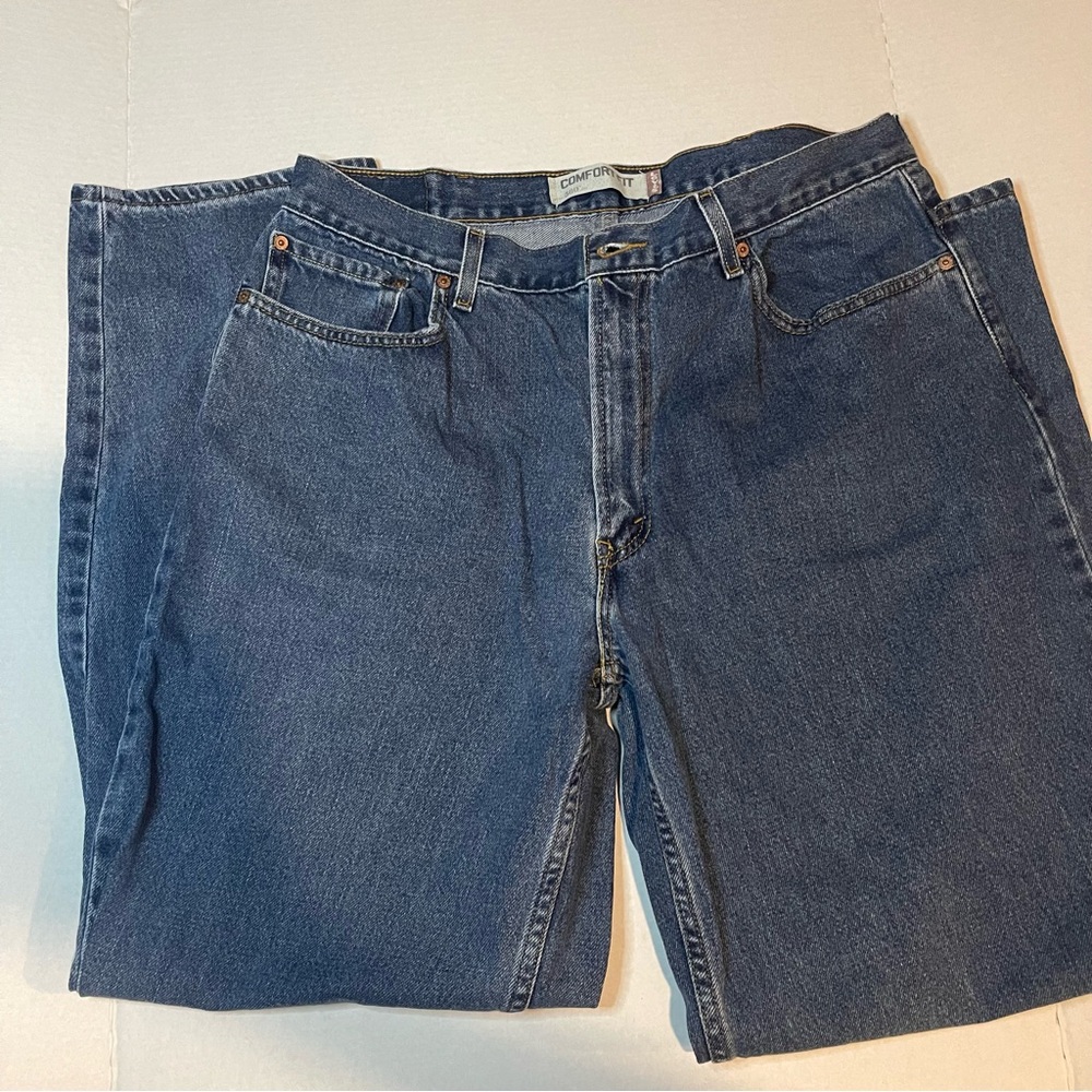 Levi's Relaxed Fit Dark Blue Jeans